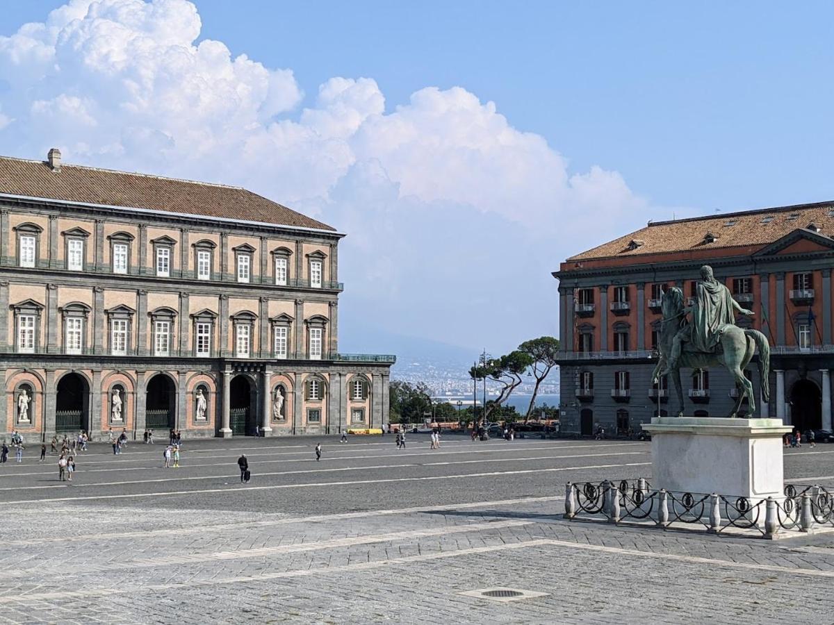 Antica Residenza Fusco Hotel Napoli Bagian luar foto